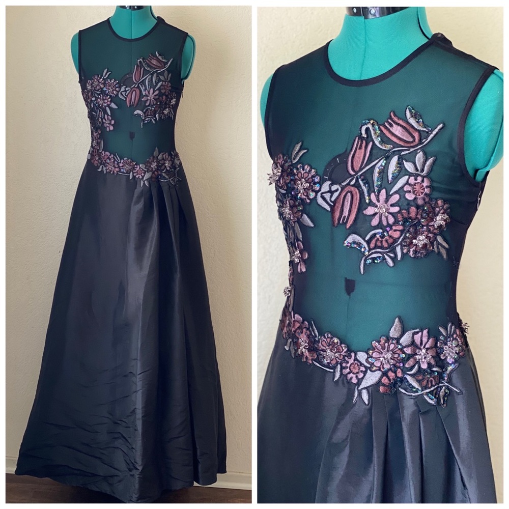 Black lace NIGHT WAY COLLECTION vintage FORMAL DRESS size 4